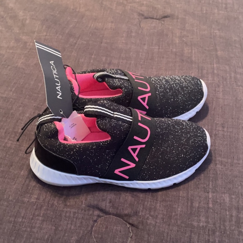 nautica girls shoes - Picture 2 of 3